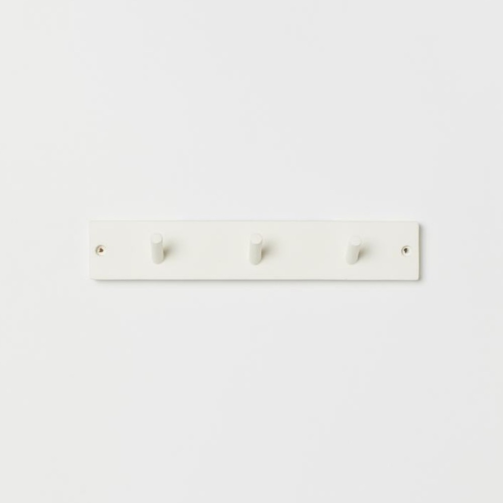H&M BAMBOO WOOD WHITE MINI HANGER NEW